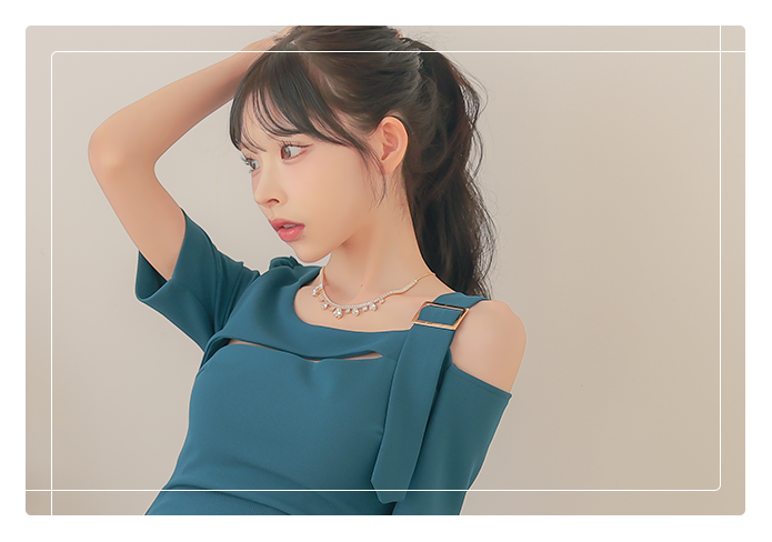 ドレス着用画像、横長