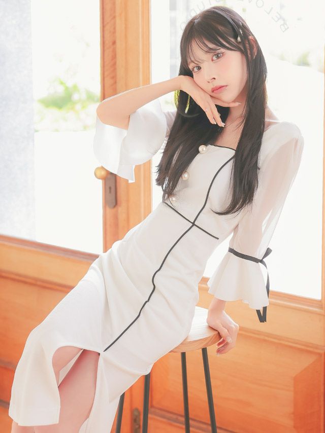 キャバドレス 韓国  モノトーンパフスリーブタイト袖あり膝丈ドレス