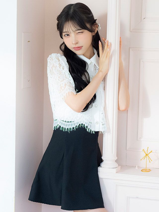 キャバドレス 韓国 サロペット風オルチャンホワイトフラワーレース袖ありパフスリーブハイウエスト切替フレアミニドレス