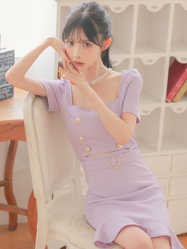 袖ありスクエアネックウエストデザインダブルボタンデザインマーメイドミニドレス